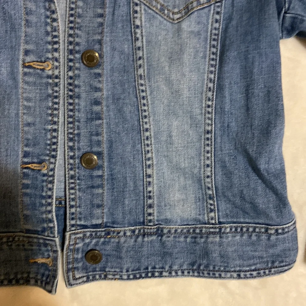 The Limited Large Denim Jacket - Picture 3 of 3